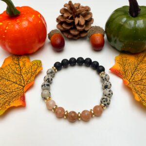 Lávakő, dalmata jáspis és barack holdkő karkötő