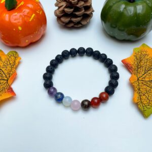 Csakra karkötő lávakővel